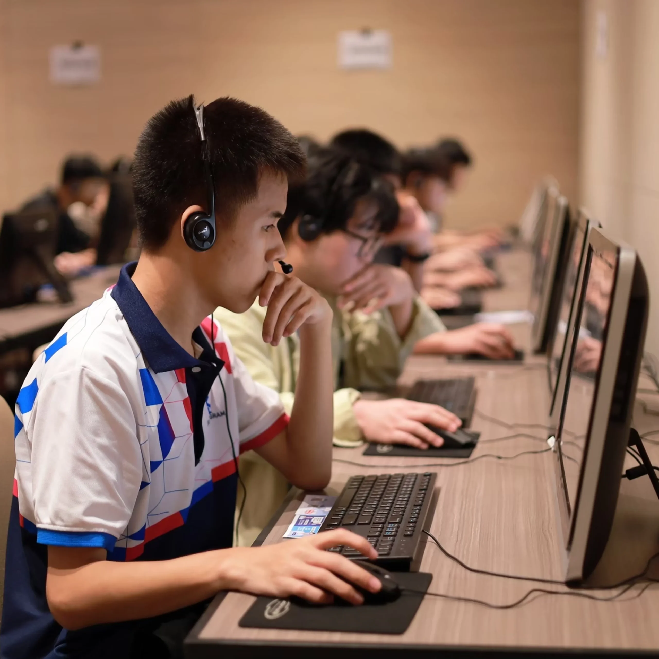 Frame 1000009198_11zon